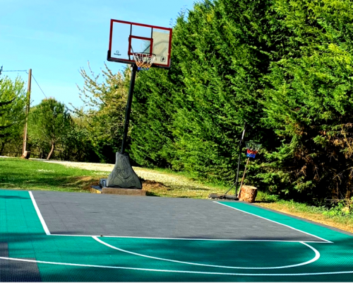 Quelles sont les conditions pour installer un terrain de basketball dans son jardin ?