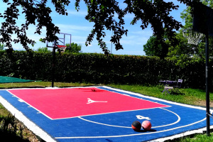 Comment monter son terrain de basket en dalles clipsables facilement ?
