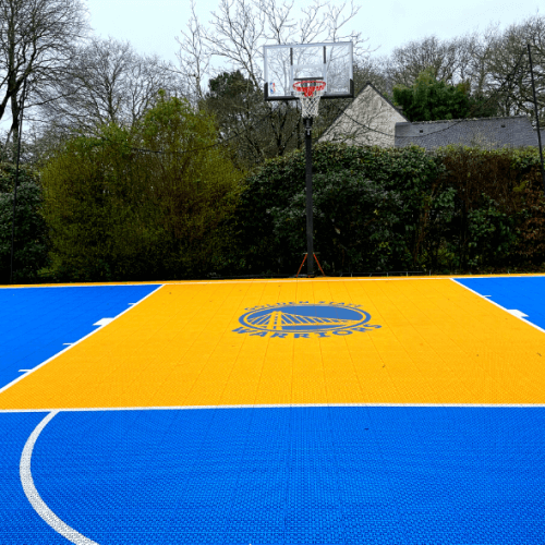 Revêtement de sol pour terrain de basket