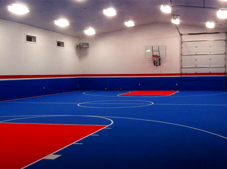 Installer un terrain de basket dans un lycée