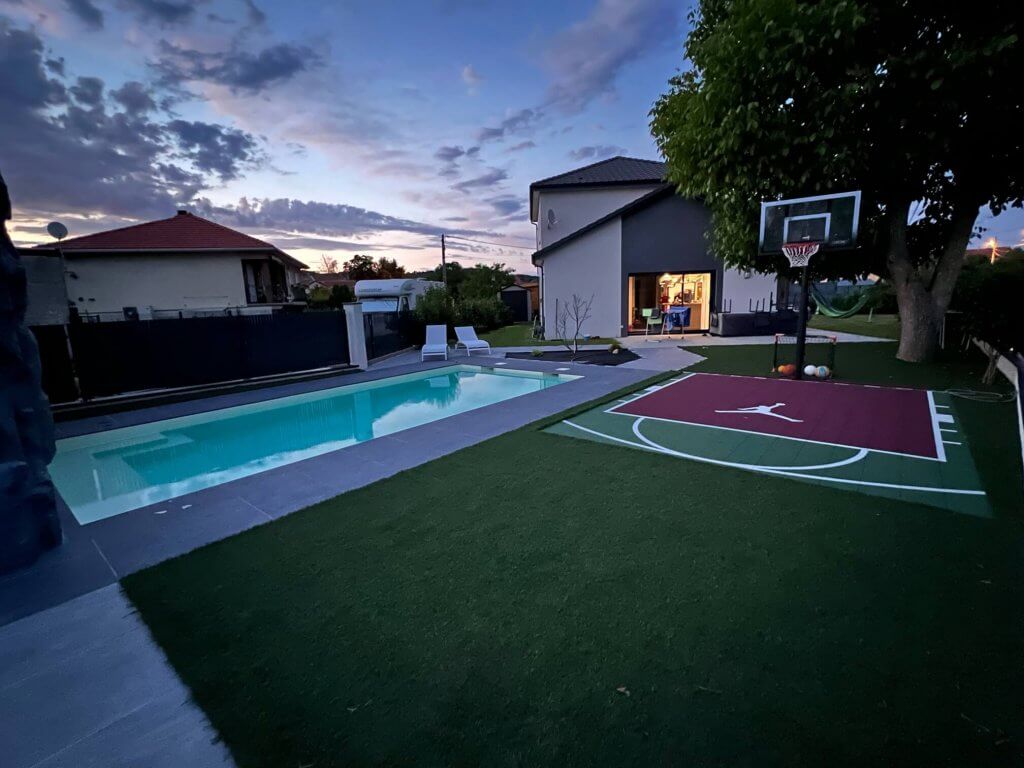 terrain-basketball-piscine