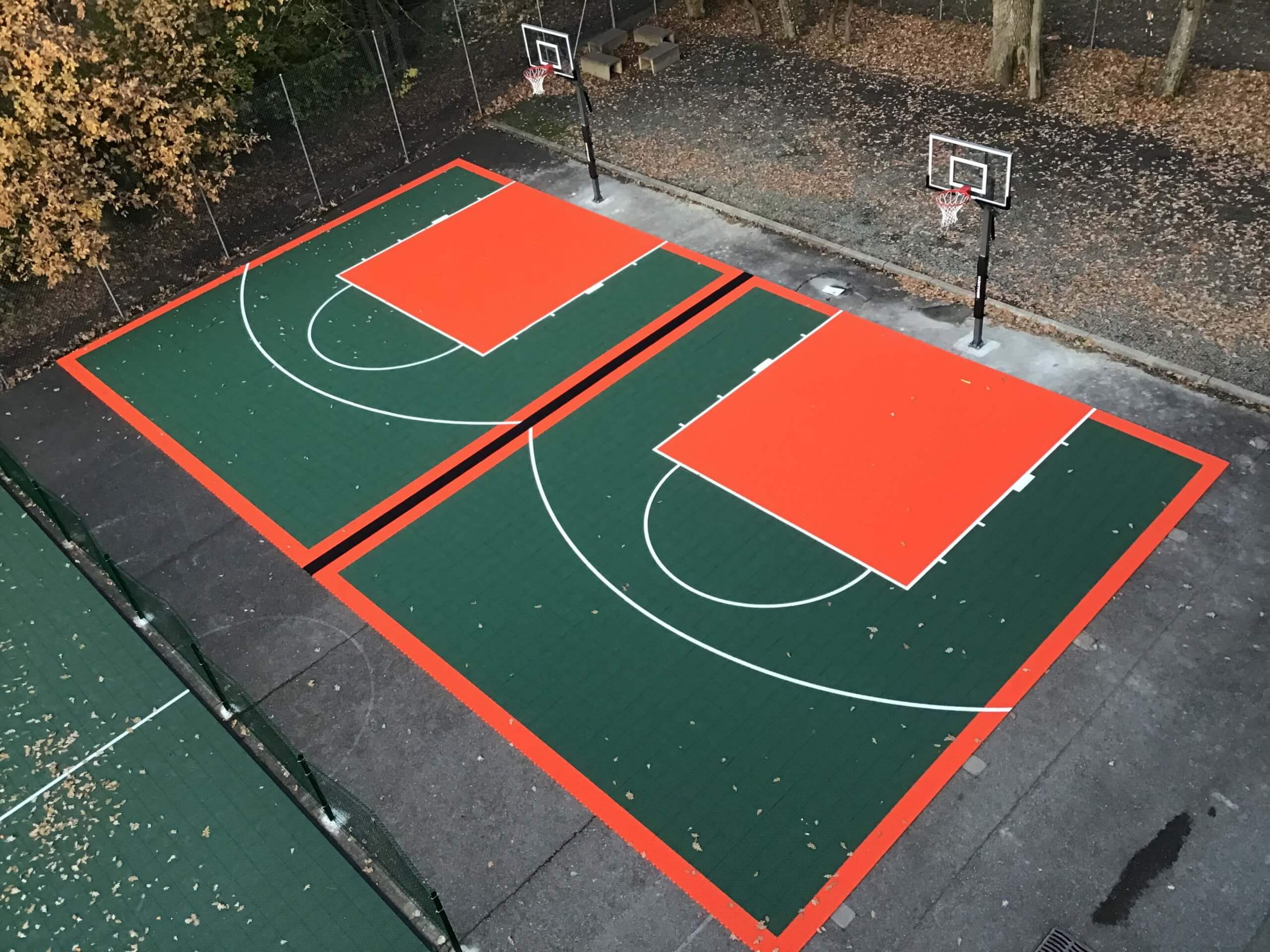 Deux terrains de basket installés au sein d’un établissement scolaire (suite et fin)