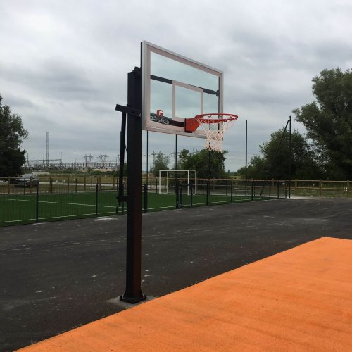 Installation de deux paniers de basket modèle GS60C !