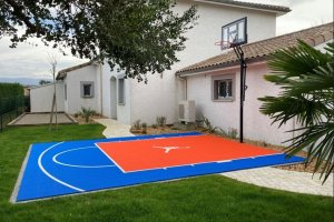 Terrain de Basket-Ball installé en 30 minutes à Montélimar !