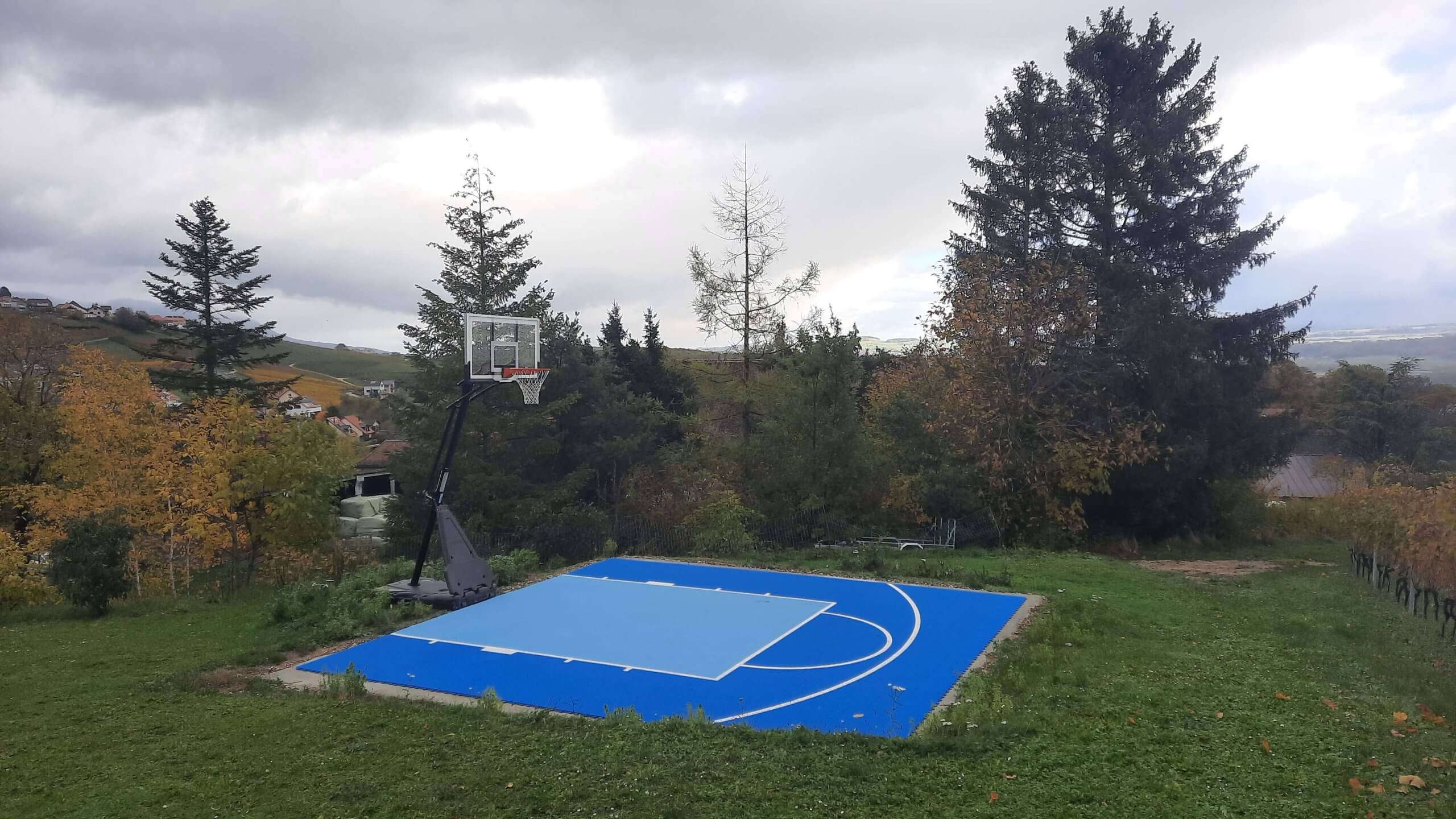 Terrain de basket installé à Lausanne, Suisse